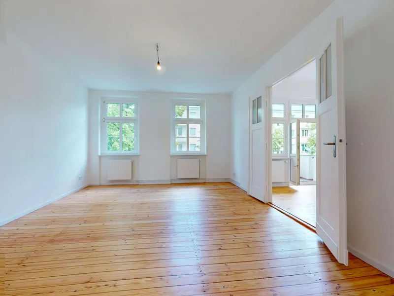 Besichtigung 04.08. - Ihre neue Traumwohnung - saniert, Altbaucharme, Balkon, 3 Zimmer, Einbauküche! — photo 1